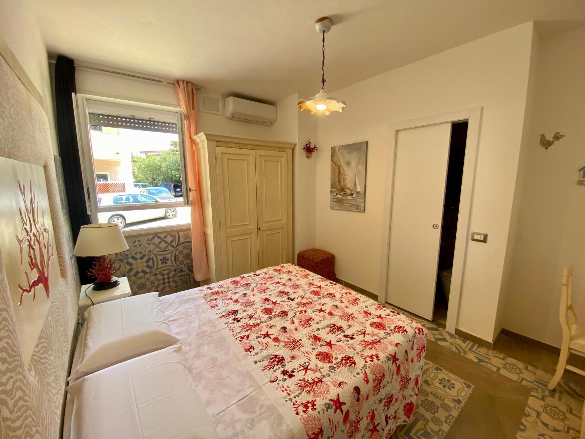 Casetta Al Mare イーゾラ・ロッサ 部屋 写真